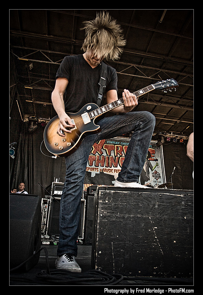 ExtremeThing2009BlessTheFall_022