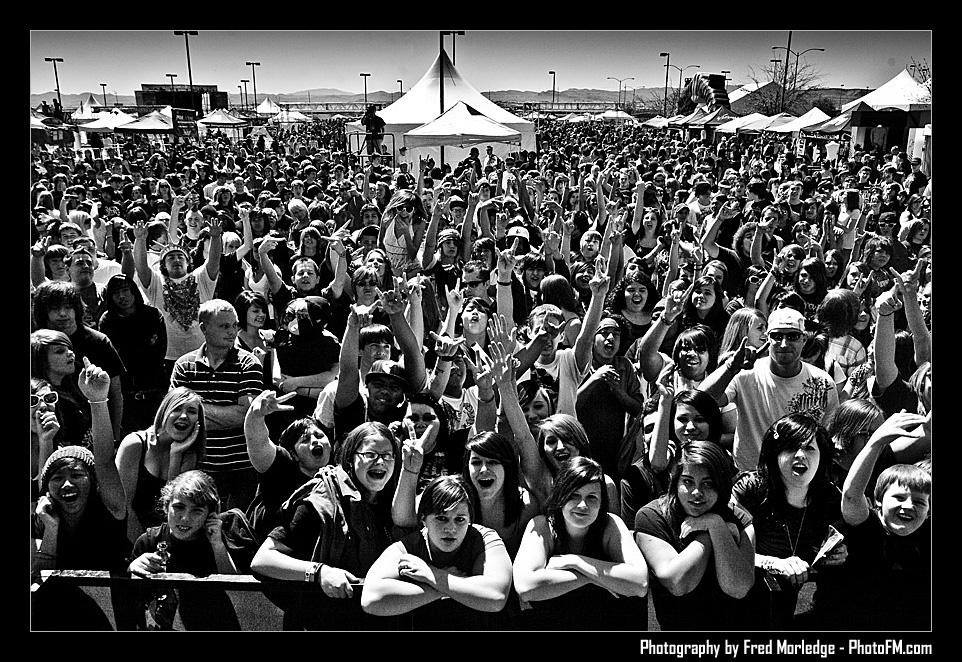 ExtremeThing2009TheCrowd_013