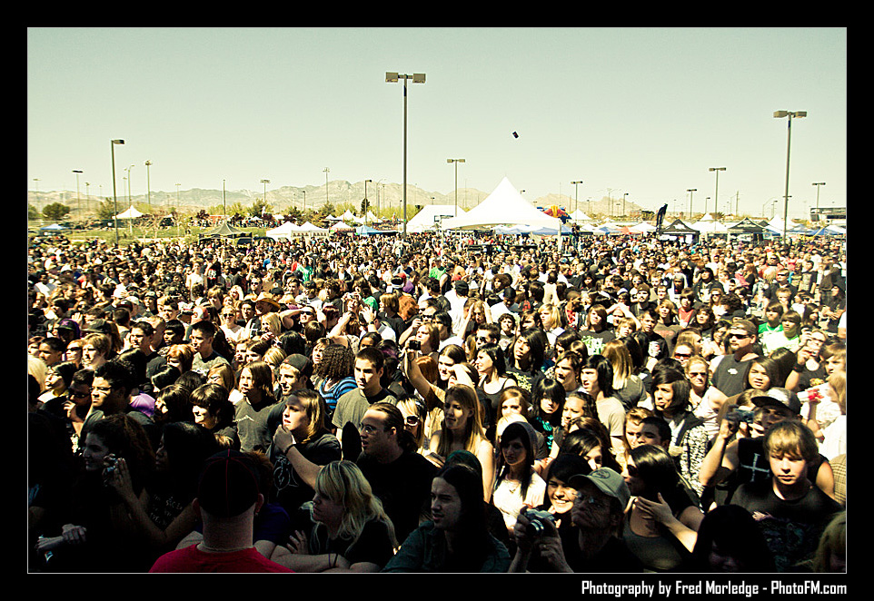 ExtremeThing2009TheCrowd_020