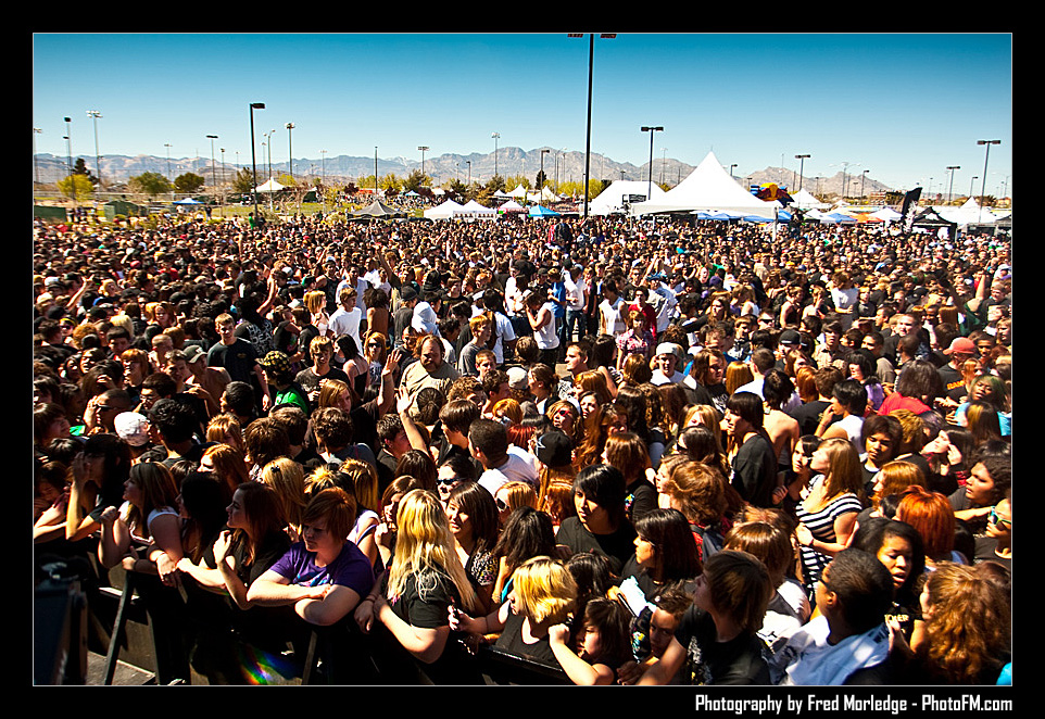 ExtremeThing2009TheCrowd_029