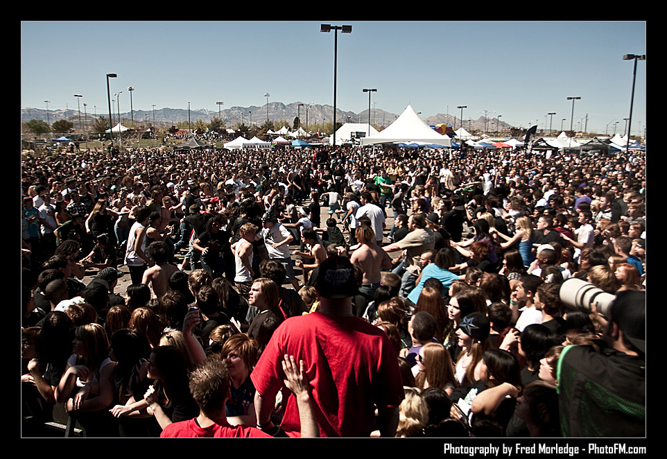 ExtremeThing2009TheCrowd_034