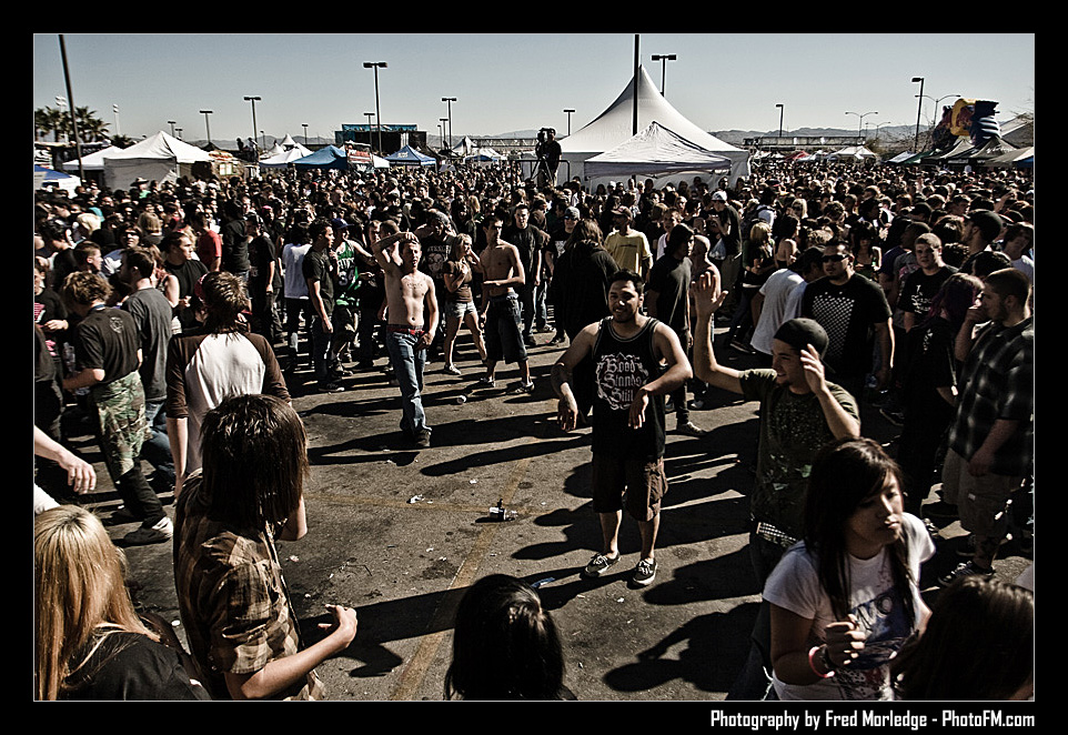 ExtremeThing2009TheCrowd_057