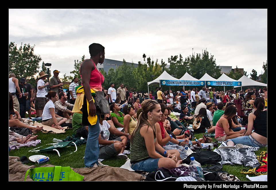 ReggaeInTheDesert2009Crowd024