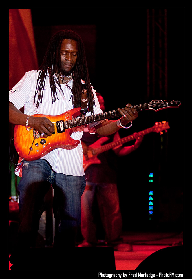 ReggaeInTheDesert2009Ky-ManiMarley022
