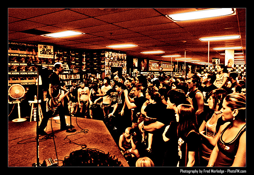 MxPx at Zia Records - July 22nd, 2007 -  Photography by PhotoFM.com - 011