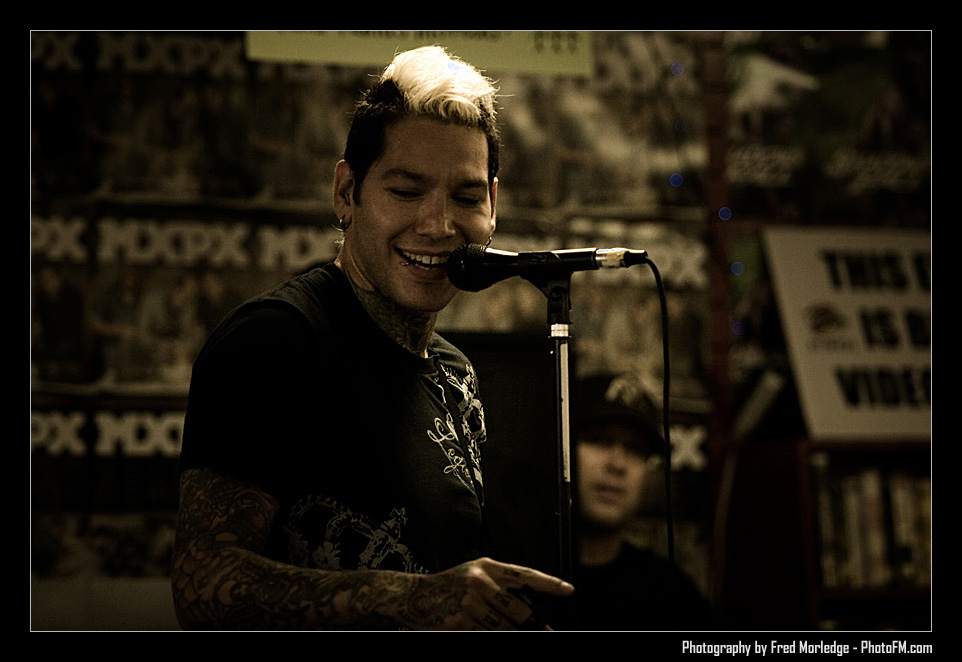 MxPx at Zia Records - July 22nd, 2007 -  Photography by PhotoFM.com - 080