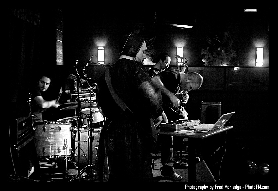 OpiumAlibiFreakinFrogTheSavalas023