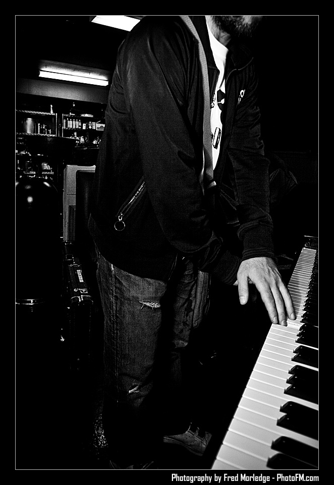 OpiumAlibiFreakinFrogTheSavalas030